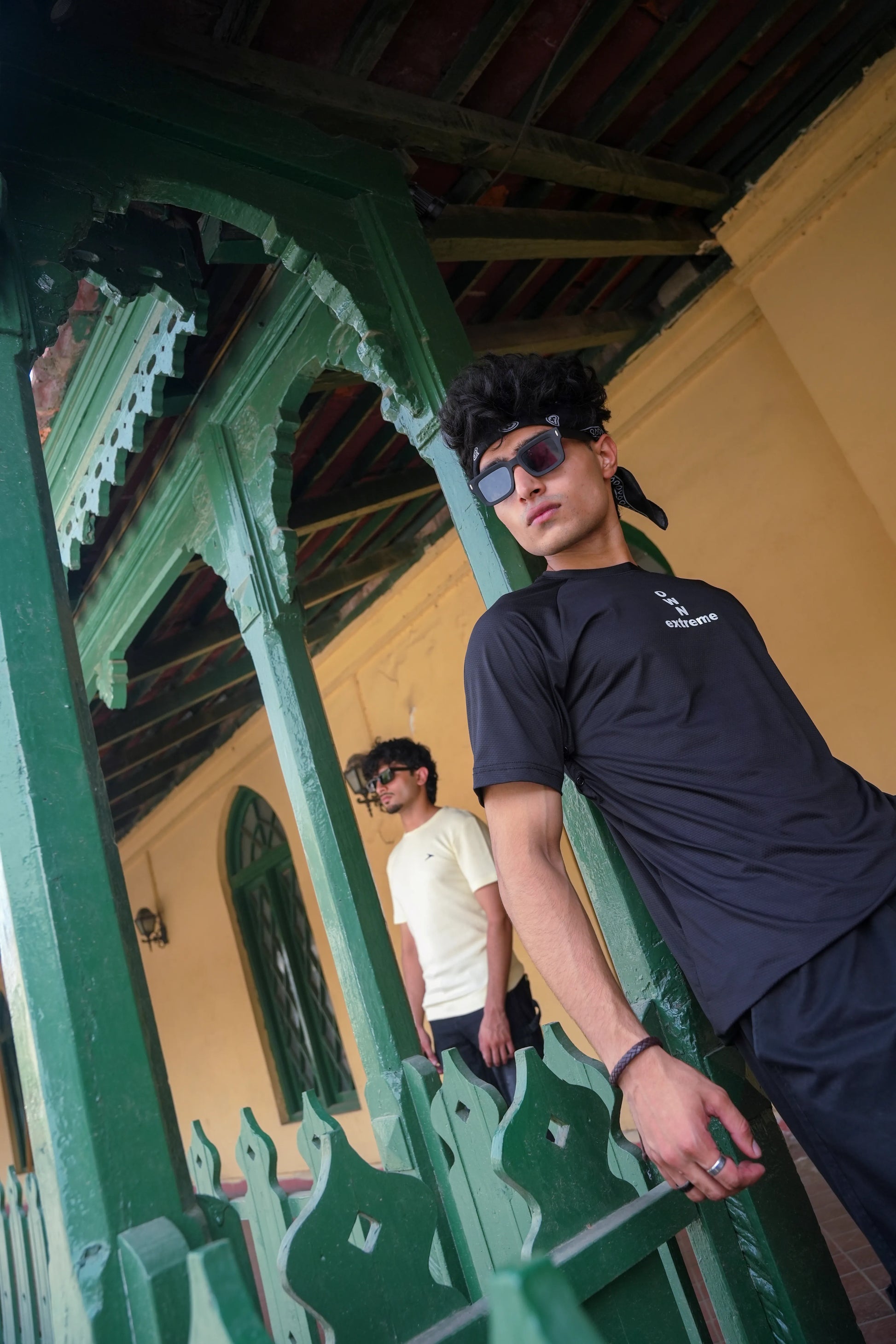Round Neck Raglan Sleeve Tee